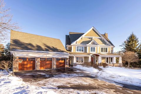 Tiny photo for 2610 E 8th St, Duluth, MN 55812 (MLS # 6123629)