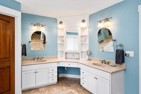 Tiny photo for 2610 E 8th St, Duluth, MN 55812 (MLS # 6123629)