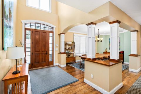 Tiny photo for 2610 E 8th St, Duluth, MN 55812 (MLS # 6123629)