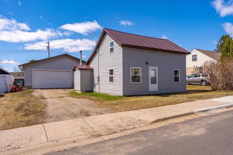 Tiny photo for 25 4th Ave, Soudan, MN 55782 (MLS # 6122765)