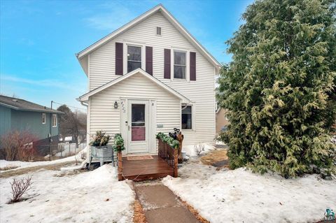 Photo of 4722 Oneida St, Duluth, MN 55804 (MLS # 6123932)