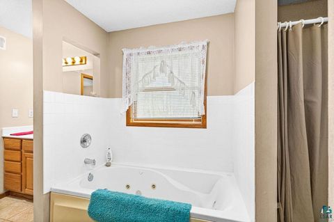 Tiny photo for 615 W Dickson St, Duluth, MN 55808 (MLS # 6124876)