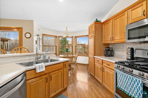 Tiny photo for 615 W Dickson St, Duluth, MN 55808 (MLS # 6124876)