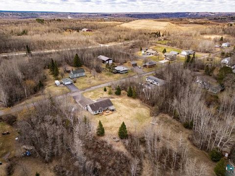 Tiny photo for 615 W Dickson St, Duluth, MN 55808 (MLS # 6124876)