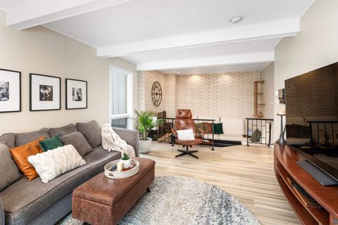 Tiny photo for 630 Valley Dr, Duluth, MN 55804 (MLS # 6124194)