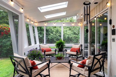 Tiny photo for 630 Valley Dr, Duluth, MN 55804 (MLS # 6124194)