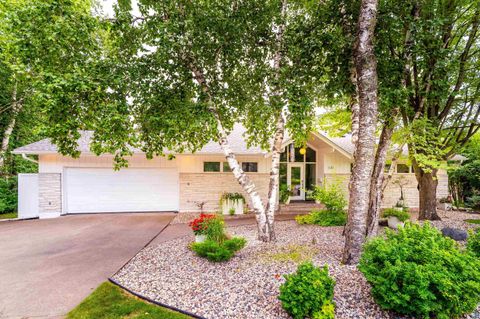 Tiny photo for 630 Valley Dr, Duluth, MN 55804 (MLS # 6124194)