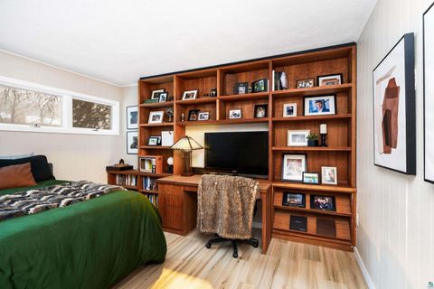 Tiny photo for 630 Valley Dr, Duluth, MN 55804 (MLS # 6124194)