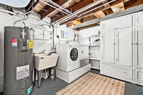 Tiny photo for 4025 Gladstone St, Duluth, MN 55804 (MLS # 6124170)