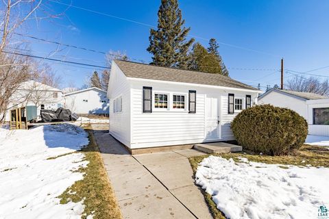 Tiny photo for 4025 Gladstone St, Duluth, MN 55804 (MLS # 6124170)