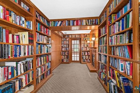 Tiny photo for 145 E Toledo St, Duluth, MN 55811 (MLS # 6125455)