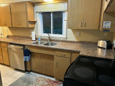 Tiny photo for 105 Lyons St, Duluth, MN 55811 (MLS # 6123233)