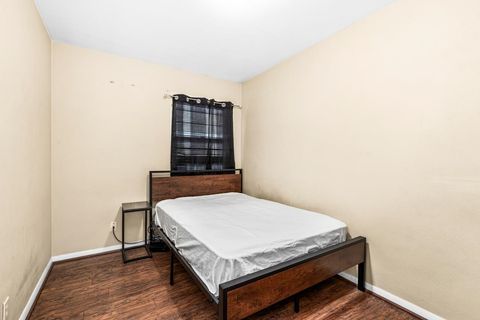 Tiny photo for 105 Lyons St, Duluth, MN 55811 (MLS # 6123233)