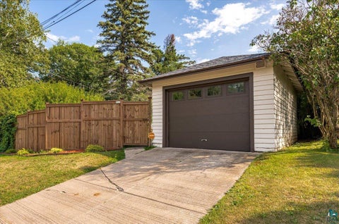 Tiny photo for 409 Maryland St, Duluth, MN 55803 (MLS # 6127961)