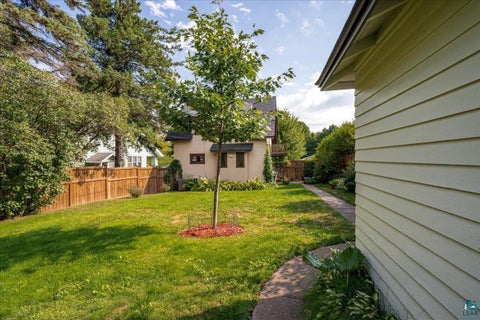 Tiny photo for 409 Maryland St, Duluth, MN 55803 (MLS # 6127961)
