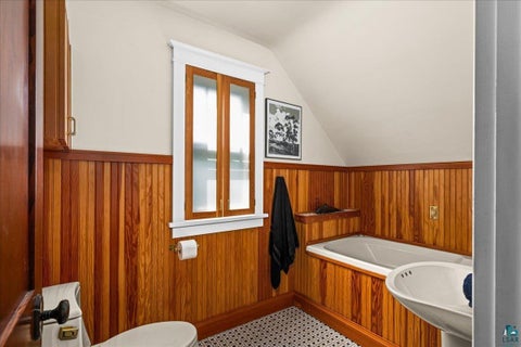 Tiny photo for 409 Maryland St, Duluth, MN 55803 (MLS # 6127961)
