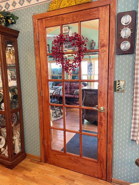 Tiny photo for 22 Hays Cr Cir, Silver Bay, MN 55614 (MLS # 6123307)