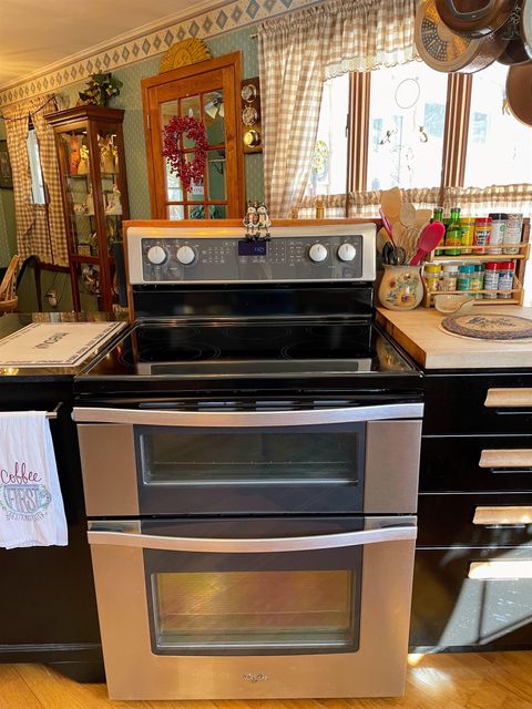 Tiny photo for 22 Hays Cr Cir, Silver Bay, MN 55614 (MLS # 6123307)