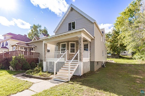 Photo of 2407 W 6th St, Duluth, MN 55806 (MLS # 6127967)