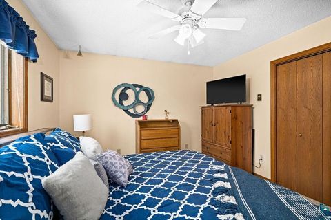 Tiny photo for 3241 Commonwealth Ave, Duluth, MN 55808 (MLS # 6124314)