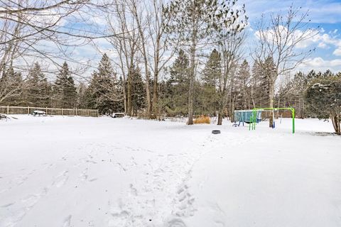 Tiny photo for 110 Grove St, Proctor, MN 55810 (MLS # 6123121)