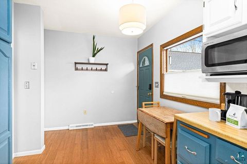 Tiny photo for 509 S 71st Ave W Ave, Duluth, MN 55807 (MLS # 6125577)