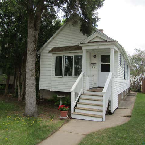 Photo of 228 E White St, Ely, MN 55731 (MLS # 6126083)