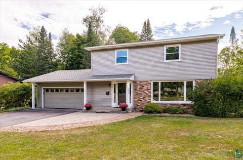 Tiny photo for 1947 Hartley Rd, Duluth, MN 55803 (MLS # 6127582)