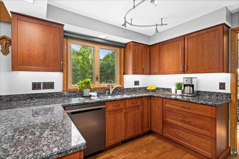 Tiny photo for 1947 Hartley Rd, Duluth, MN 55803 (MLS # 6127582)