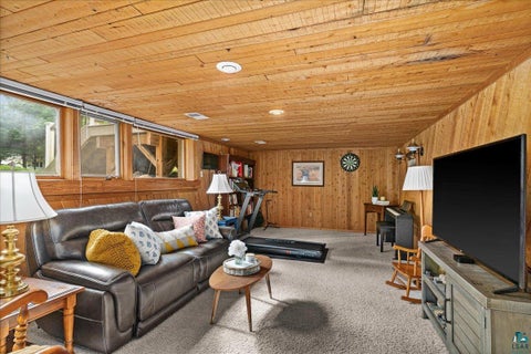 Tiny photo for 1947 Hartley Rd, Duluth, MN 55803 (MLS # 6127582)