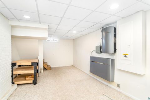 Tiny photo for 16 S 25th Ave E Ave, Duluth, MN 55812 (MLS # 6124103)