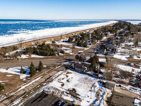 Photo of 1223 Minnesota Ave, Duluth, MN 55802 (MLS # 6123974)