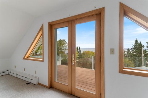 Tiny photo for 718 W Skyline Pkwy, Duluth, MN 55806 (MLS # 6122508)