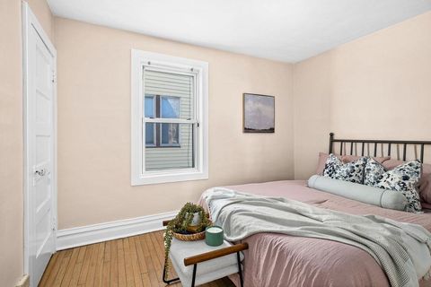 Tiny photo for 727 W 1st St, Duluth, MN 55806 (MLS # 6123134)