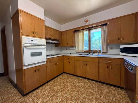 Tiny photo for 607 3rd St NE ST, Chisholm, MN 55719 (MLS # 6126050)