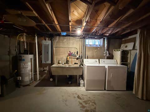 Tiny photo for 607 3rd St NE ST, Chisholm, MN 55719 (MLS # 6126050)