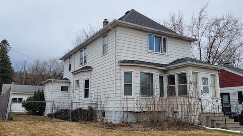Photo of 3823 W 6th St, Duluth, MN 55807 (MLS # 6124989)