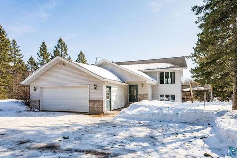 Photo of 1838 Shilhon Rd, Duluth, MN 55804 (MLS # 6123887)