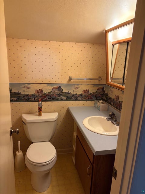 Tiny photo for 517 17th Ave W AVE, Ashland, WI 54806 (MLS # 6128324)