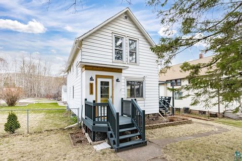 Photo of 6223 Tacony St, Duluth, MN 55807 (MLS # 6125021)