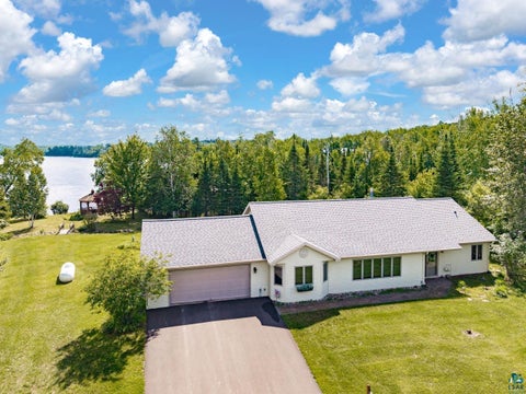 Photo of 6139 Sunset Ridge Rd, Duluth, MN 55803 (MLS # 6126776)