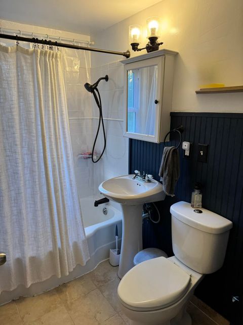 Tiny photo for 110 E Chisholm St, Duluth, MN 55803 (MLS # 6122397)