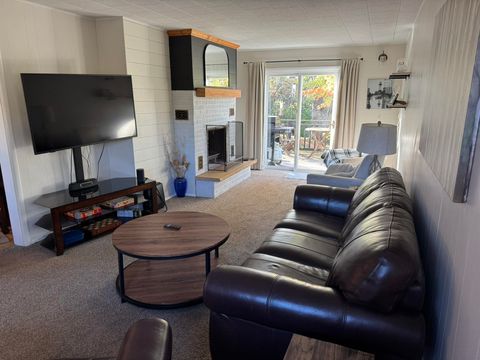 Tiny photo for 110 E Chisholm St, Duluth, MN 55803 (MLS # 6122397)