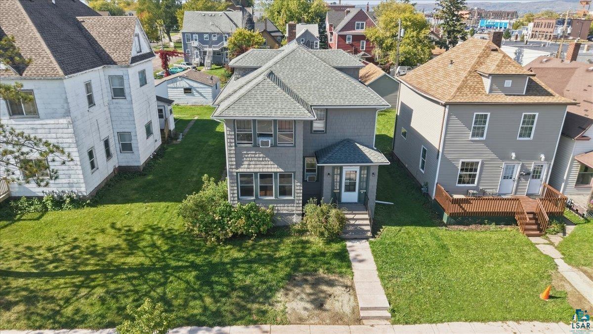 1521 Hammond Ave