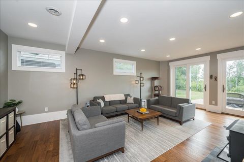 Tiny photo for 2718 Northridge Dr, Duluth, MN 55811 (MLS # 6123283)