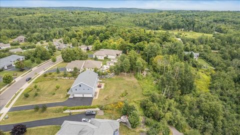 Tiny photo for 2718 Northridge Dr, Duluth, MN 55811 (MLS # 6123283)