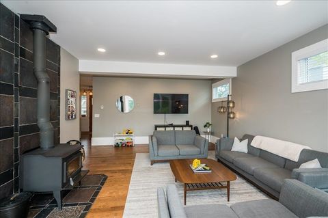 Tiny photo for 2718 Northridge Dr, Duluth, MN 55811 (MLS # 6123283)