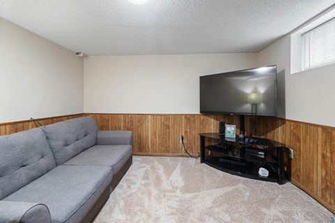 Tiny photo for 2316 Piedmont Ave, Duluth, MN 55811 (MLS # 6125367)
