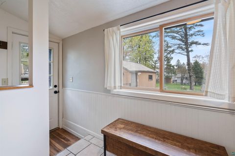 Tiny photo for 2316 Piedmont Ave, Duluth, MN 55811 (MLS # 6125367)