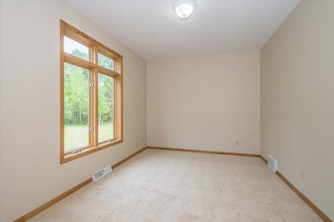 Tiny photo for 6055 Howard Gnesen Rd, Duluth, MN 55803 (MLS # 6122519)